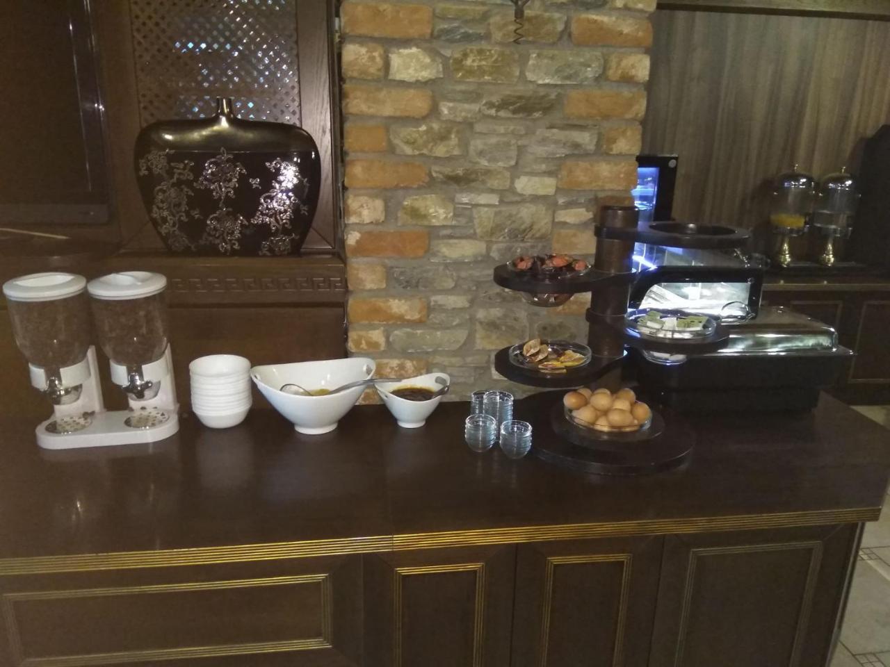 Hotel Παραδοσιακο Káto Loutrákion Eksteriør billede